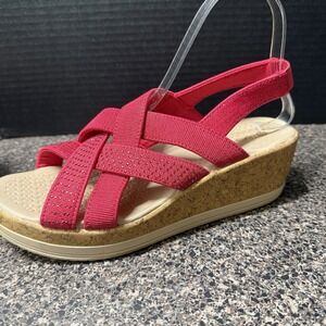 Bzees Ritz Wedge Sandals 9M Machine Washable Magenta Pink Red Stretch Rhinestone